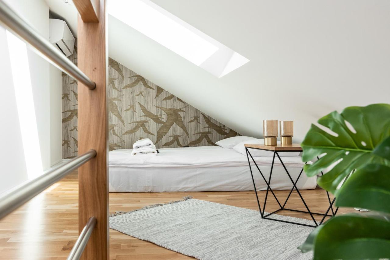 Riverside Premium Class Apartment - By Upstairs Krasków Exterior foto