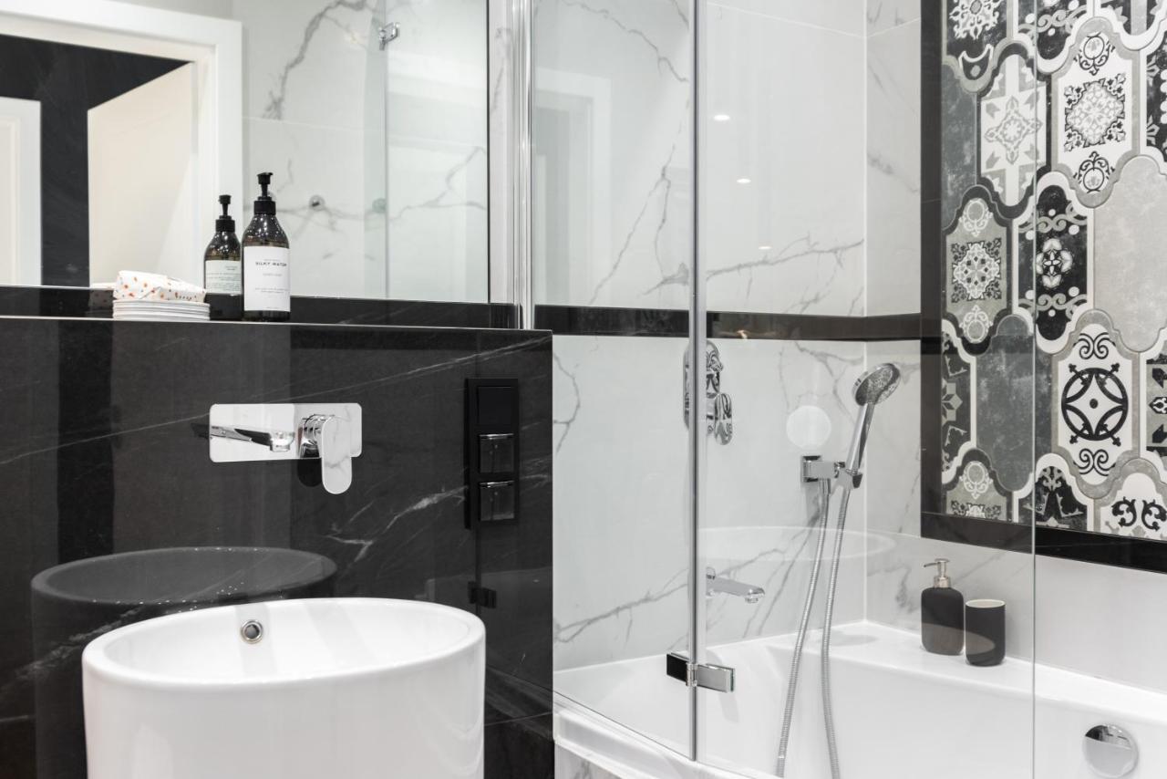 Riverside Premium Class Apartment - By Upstairs Krasków Exterior foto