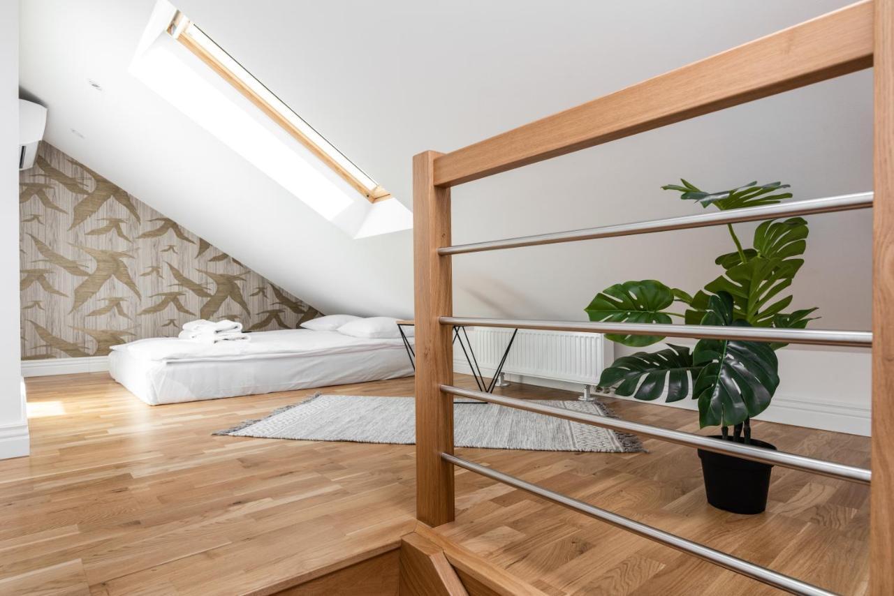 Riverside Premium Class Apartment - By Upstairs Krasków Exterior foto