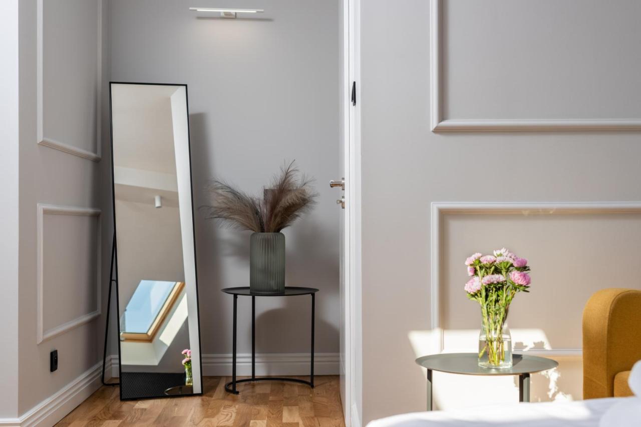 Riverside Premium Class Apartment - By Upstairs Krasków Exterior foto